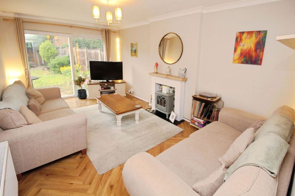 Property photo 3 of 21