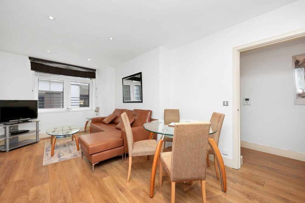 Property photo 3 of 13 Picture No. 19