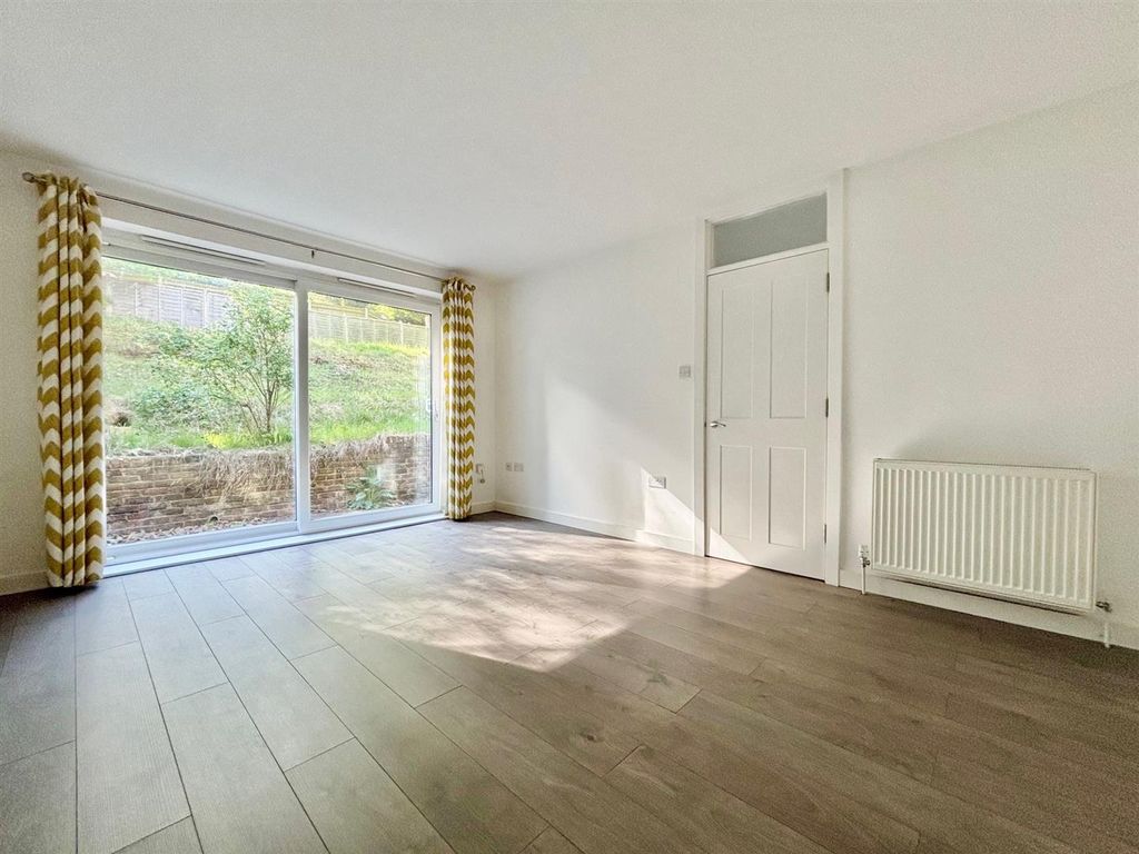 Property photo 2 of 15 Sit1.Jpg