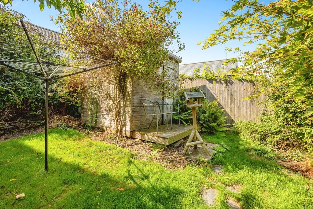 Property photo 3 of 17 Photo