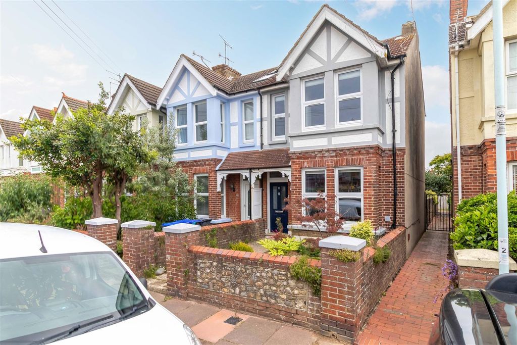 Property photo 1 of 20 Woodlea-31.Jpg