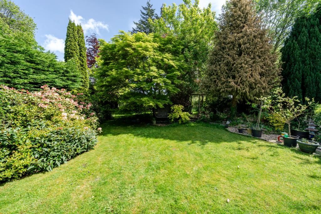 Property photo 3 of 24 Garden