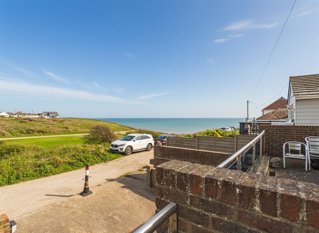 Property photo 1 of 22 Balcony View