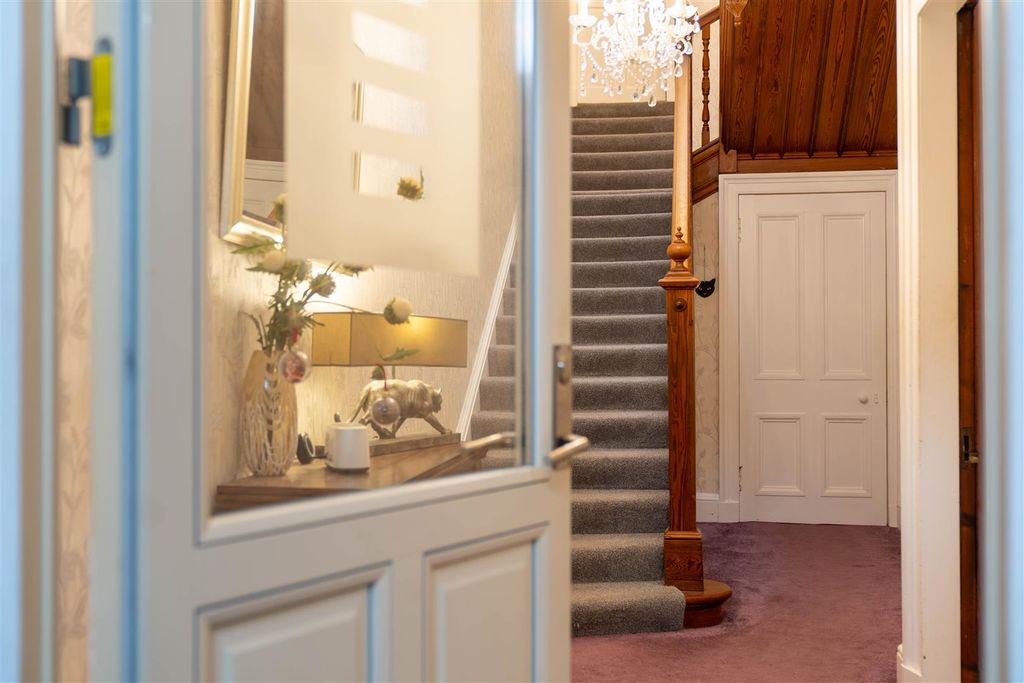 Property photo 2 of 50 Dsc01771-Hdr.Jpg