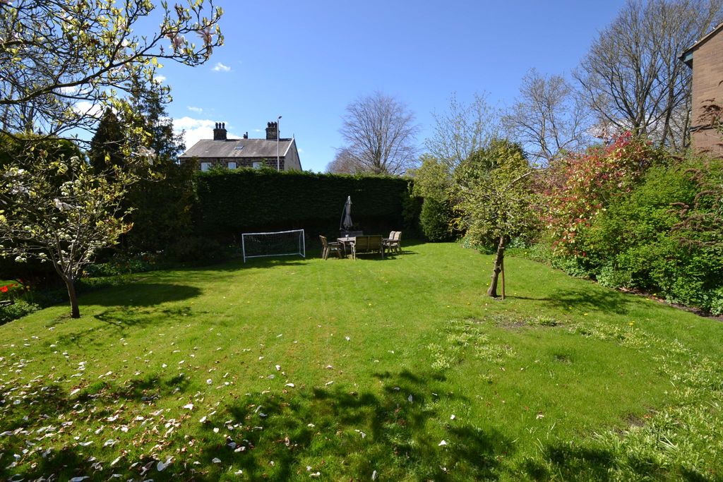 Property photo 2 of 10 Photograph 2