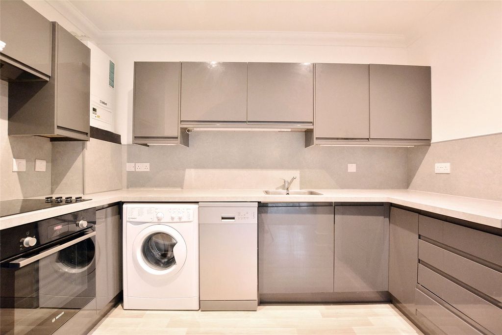 Property photo 3 of 21 Picture No. 29