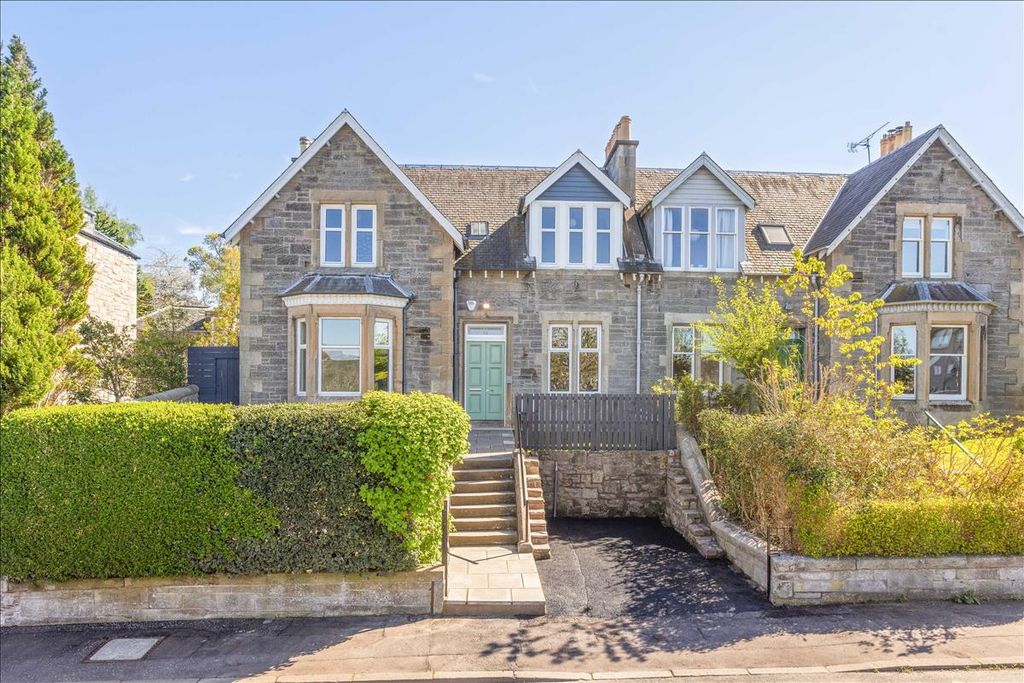 Property photo 1 of 38
