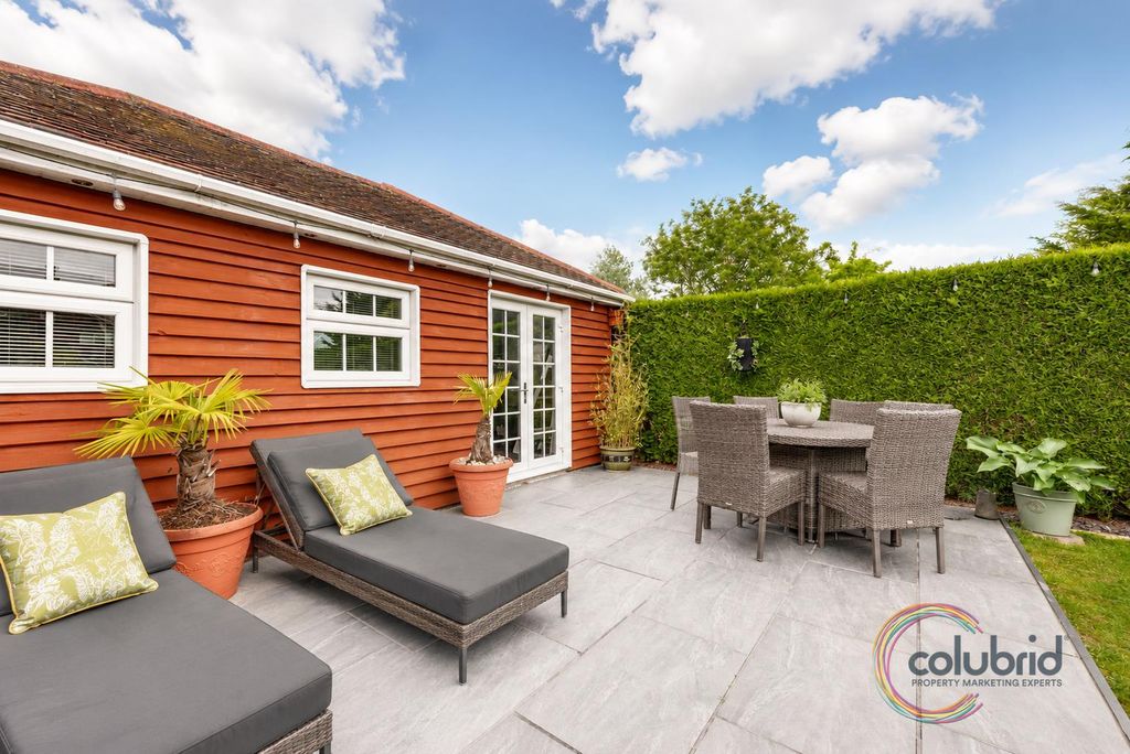 Additional image 22 of 3 bed semi-detached house for saleLong Lane, Grays RM16