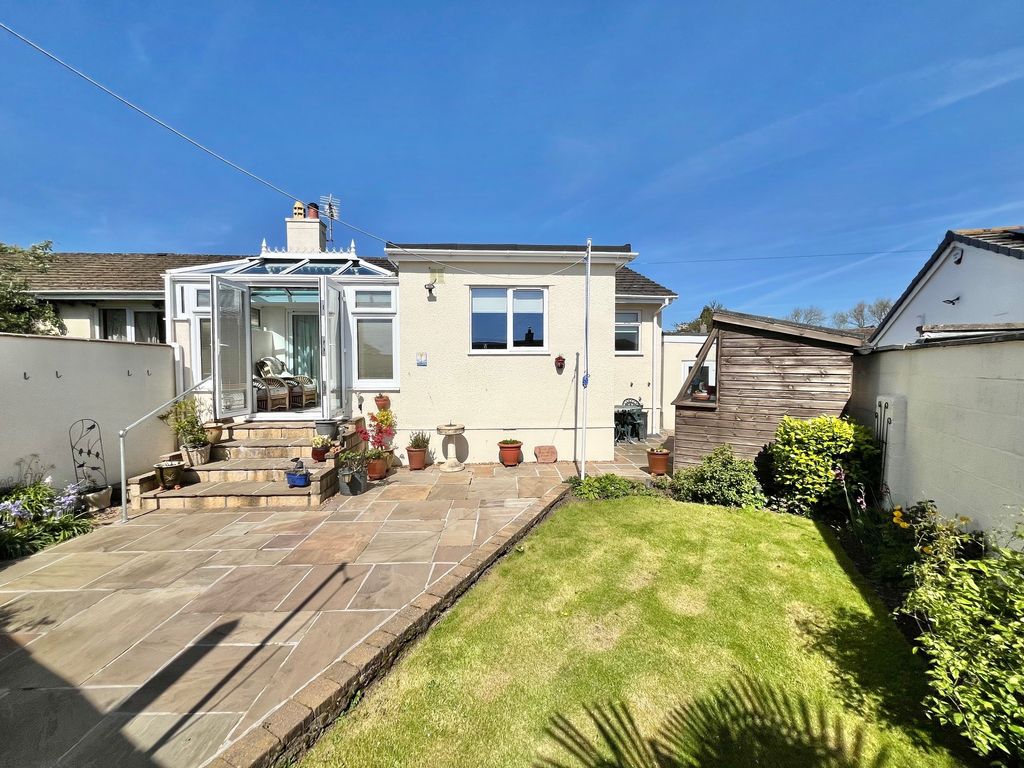 Property photo 2 of 24