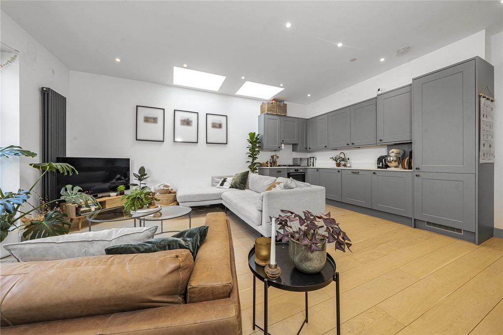 Property photo 3 of 13 Picture No. 13