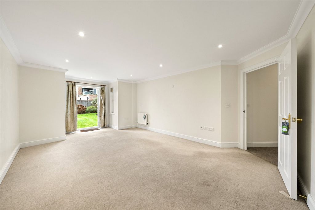 Property photo 3 of 10 Picture No. 04