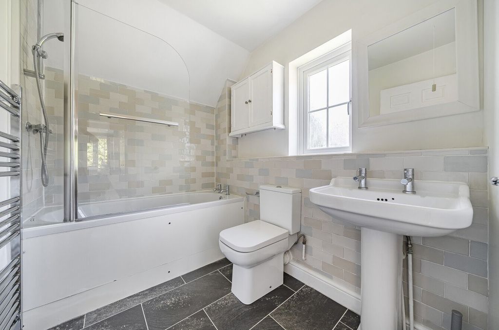 Property photo 3 of 13 Picture No. 23