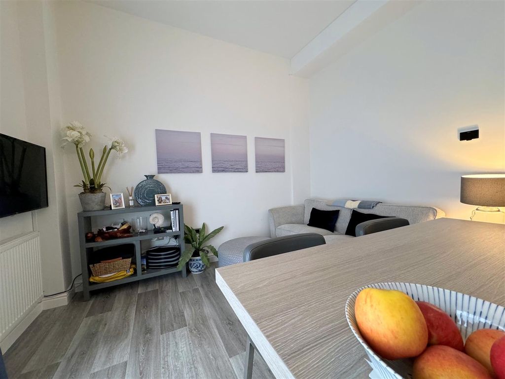 Property photo 3 of 14 4.Jpg