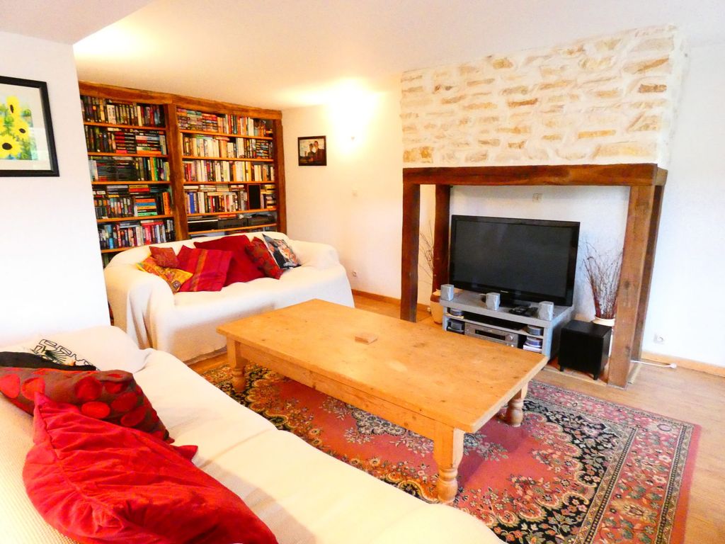 Property photo 3 of 19