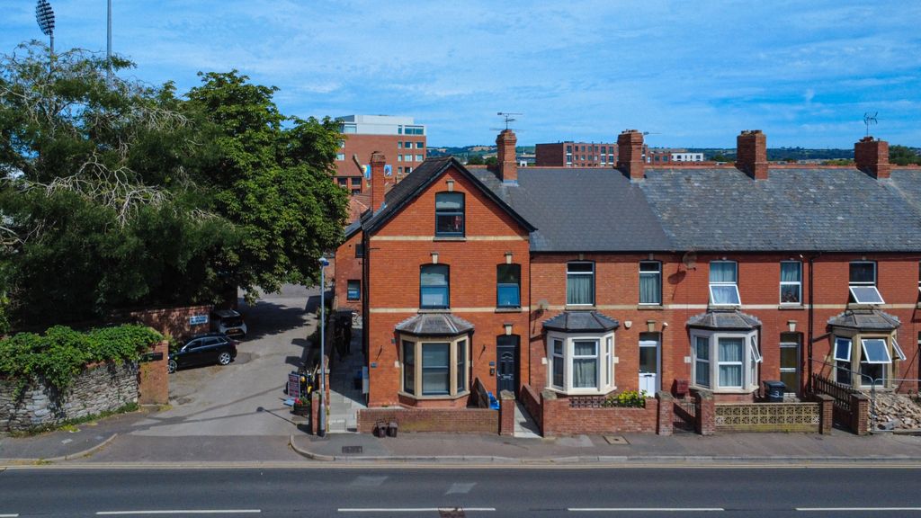 Property photo 1 of 9 3986422