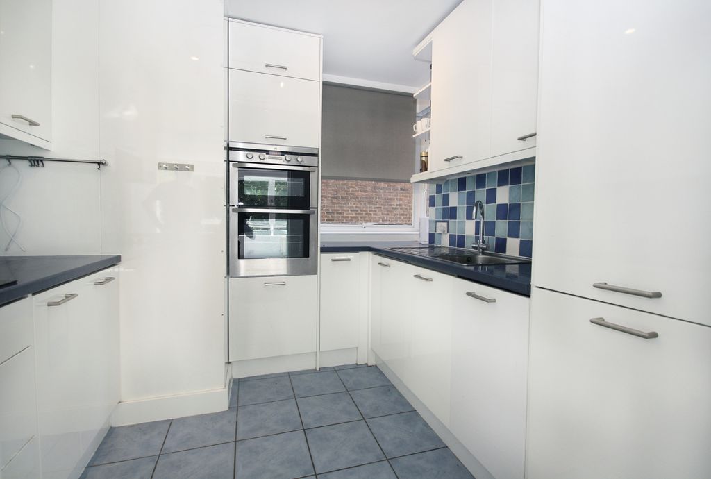 Property photo 3 of 8