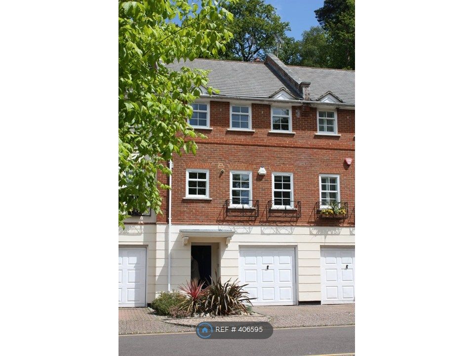 Property photo 1 of 10 Front
