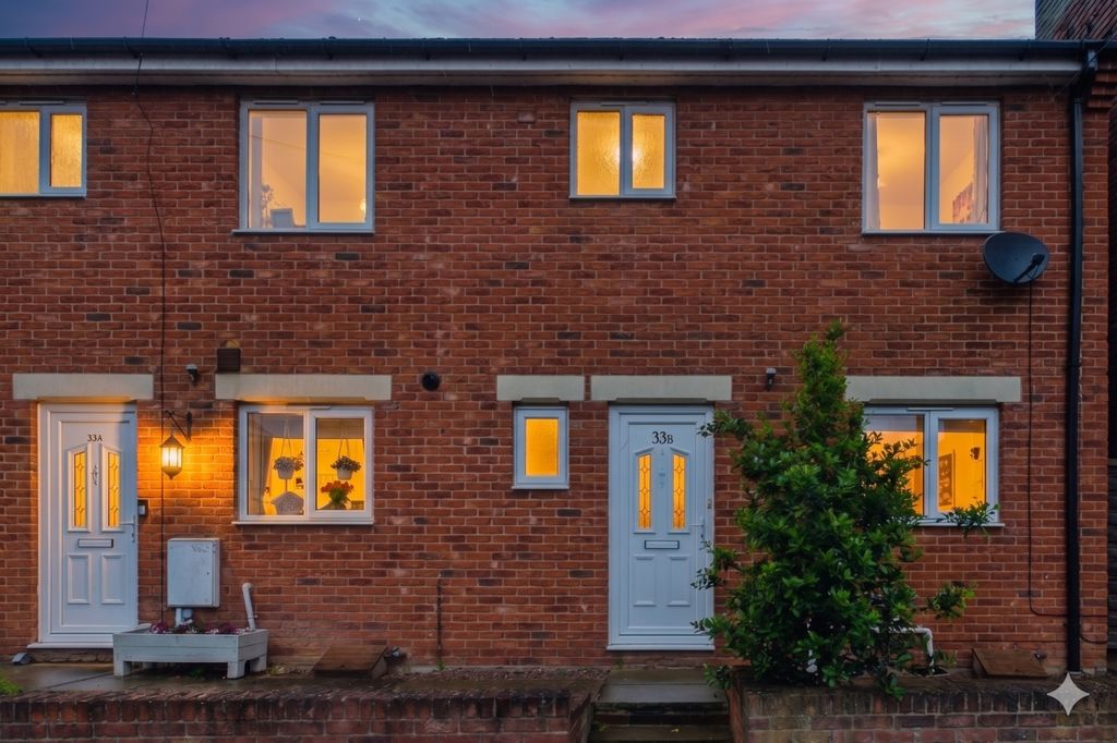 Property photo 1 of 30 Book Online Or Call To View This Stunning Tardis N
