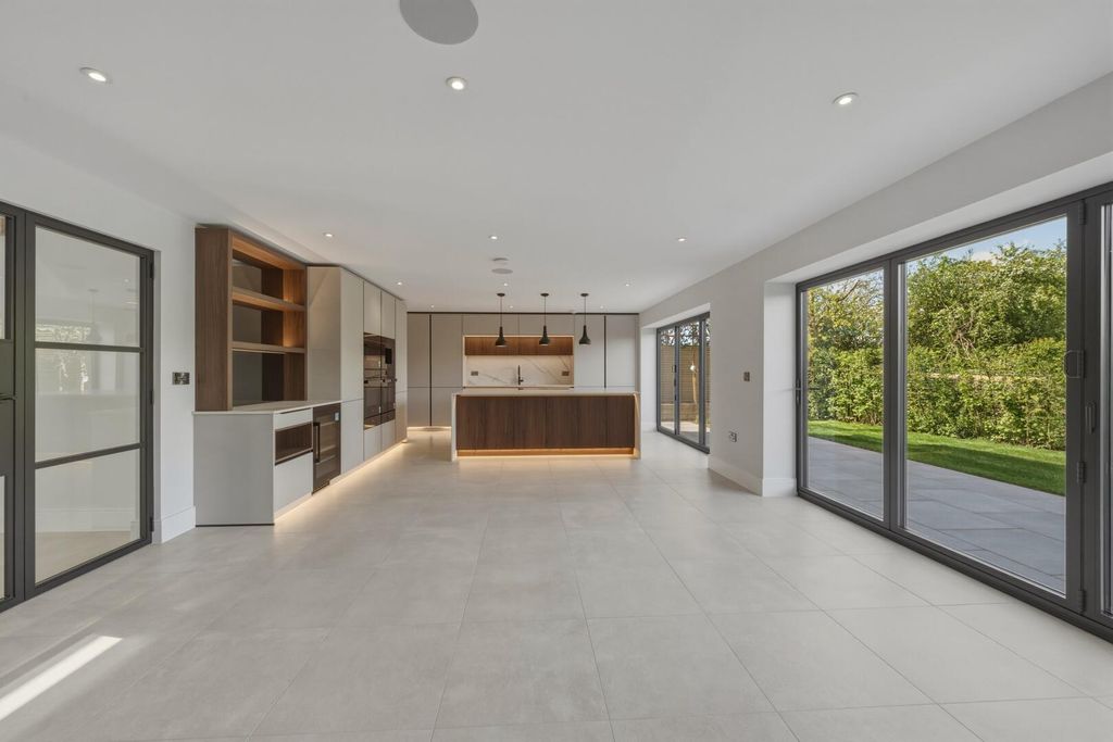 Additional image 5 of 5 bed detached house for saleMain Road, Plumtree NG12