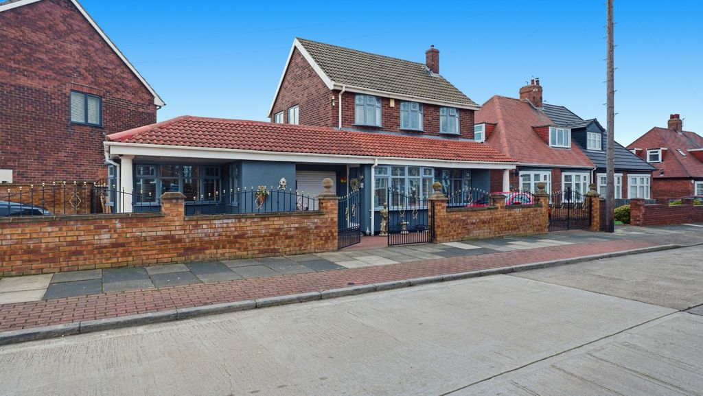 Property photo 1 of 54 4890093