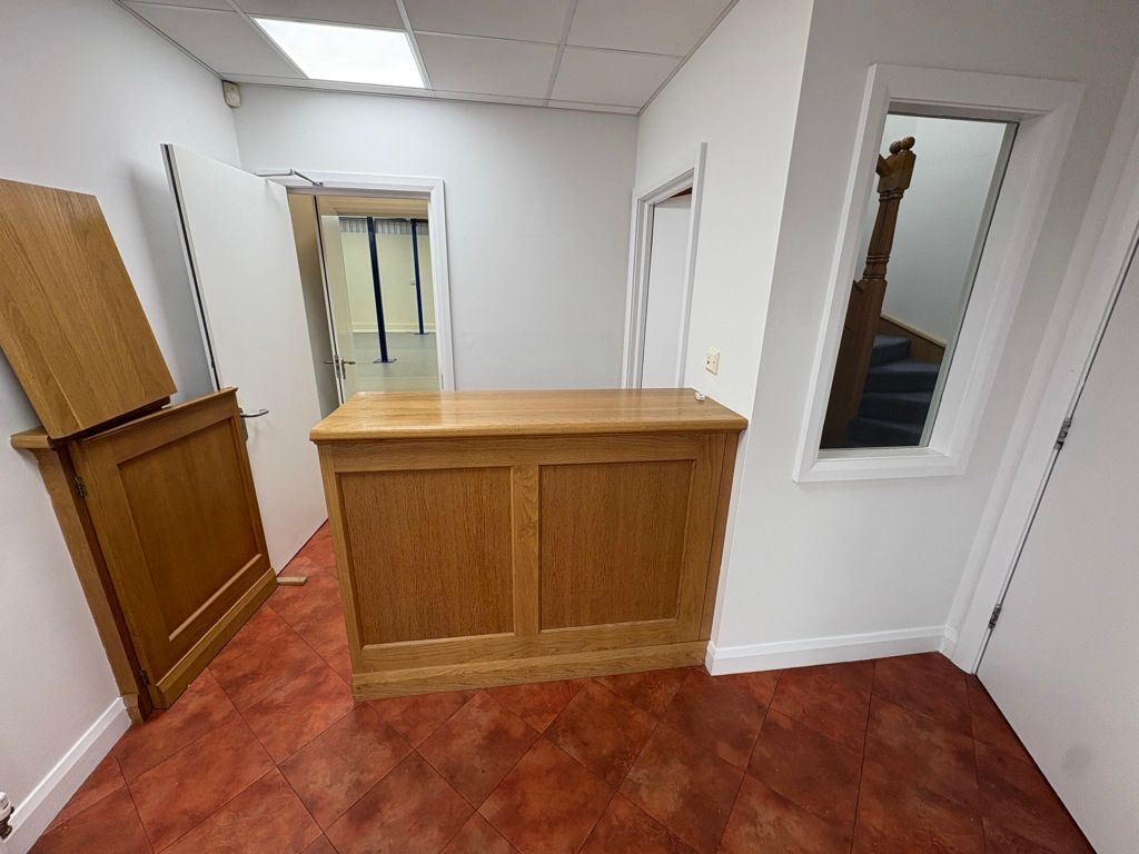 Property photo 2 of 19 Photo 25