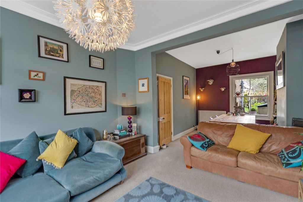 Property photo 3 of 9 Picture No. 18