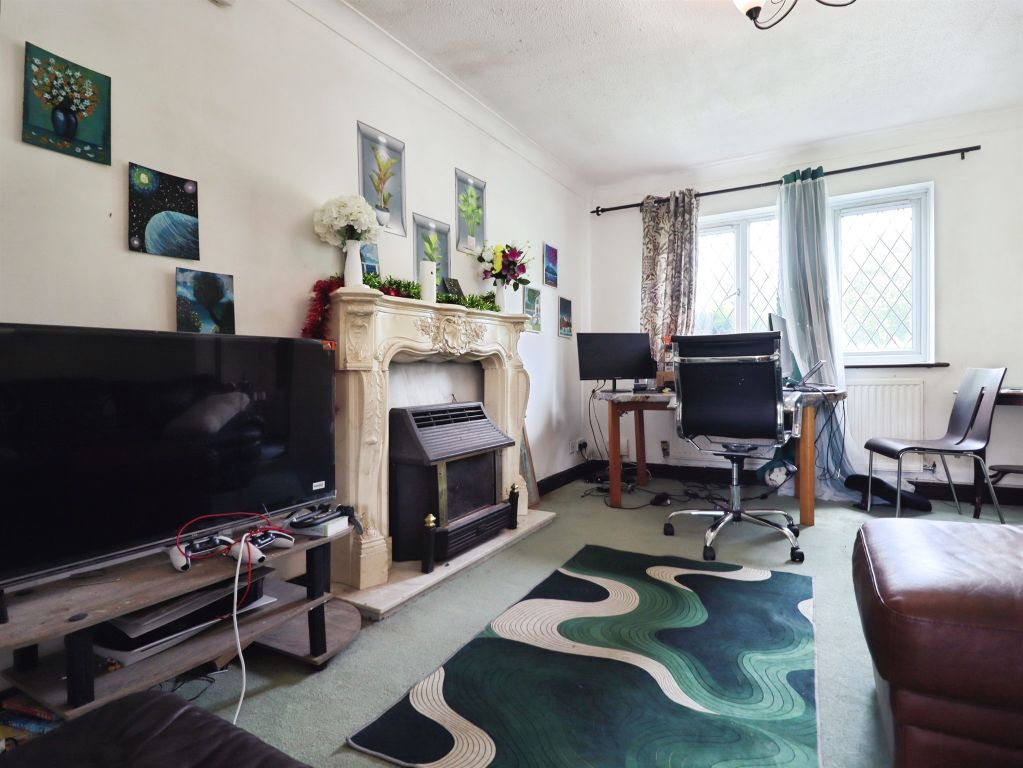 Property photo 2 of 13