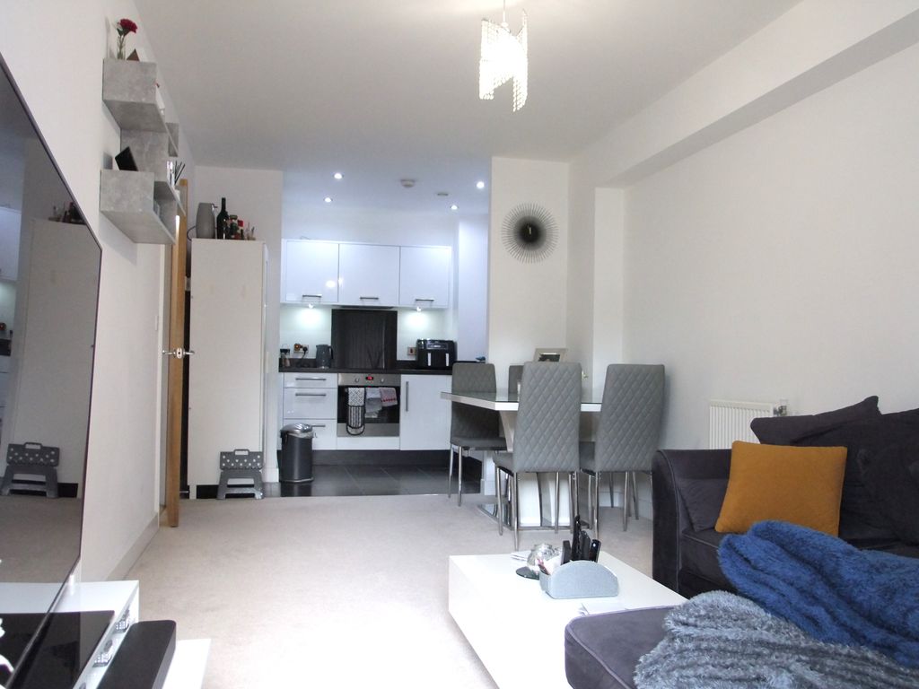 Property photo 2 of 7