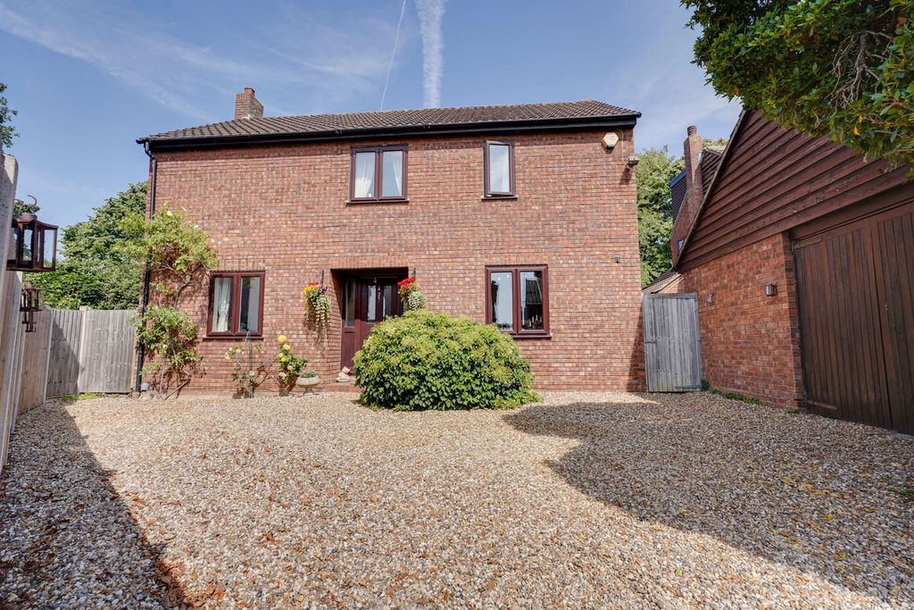 Property photo 1 of 23