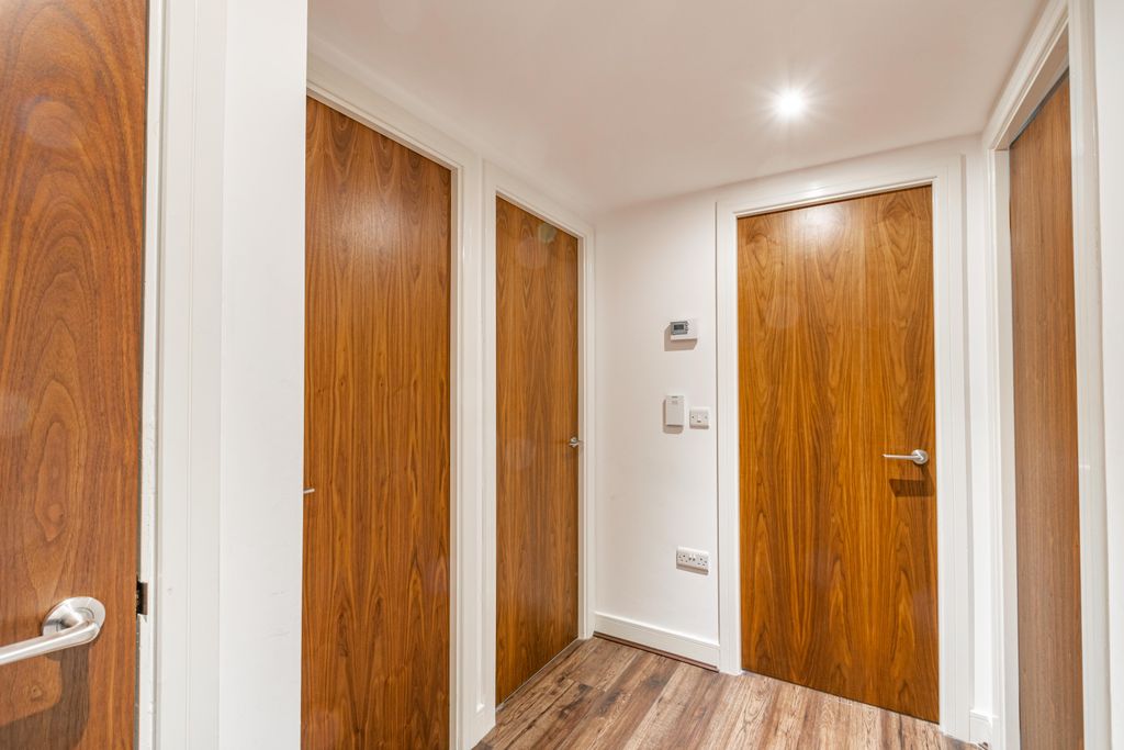 Property photo 3 of 11 Photo 16