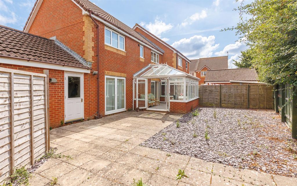 Property photo 1 of 21