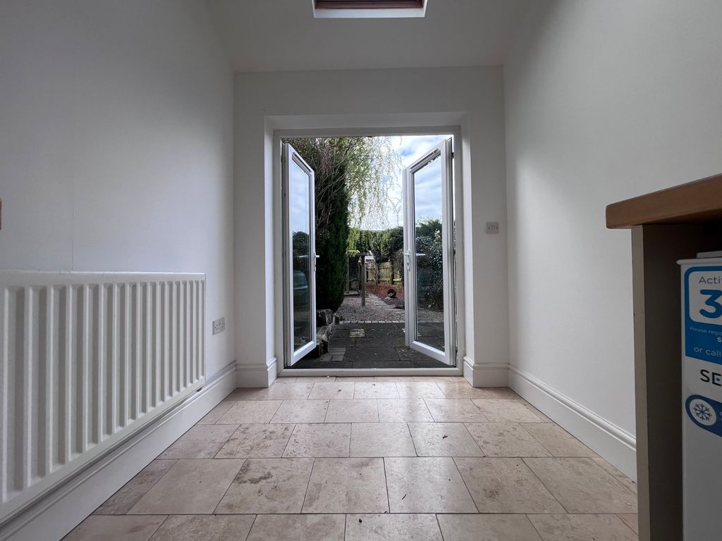 Property photo 3 of 19 Picture No. 10