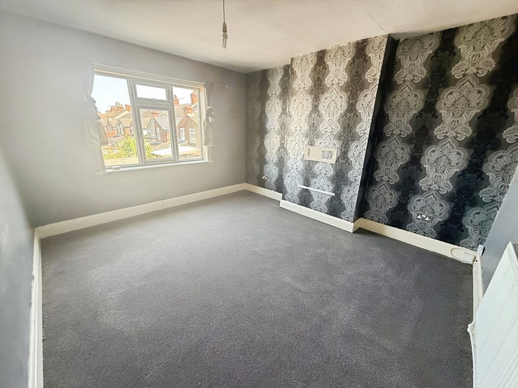 Property photo 2 of 10 Living Room