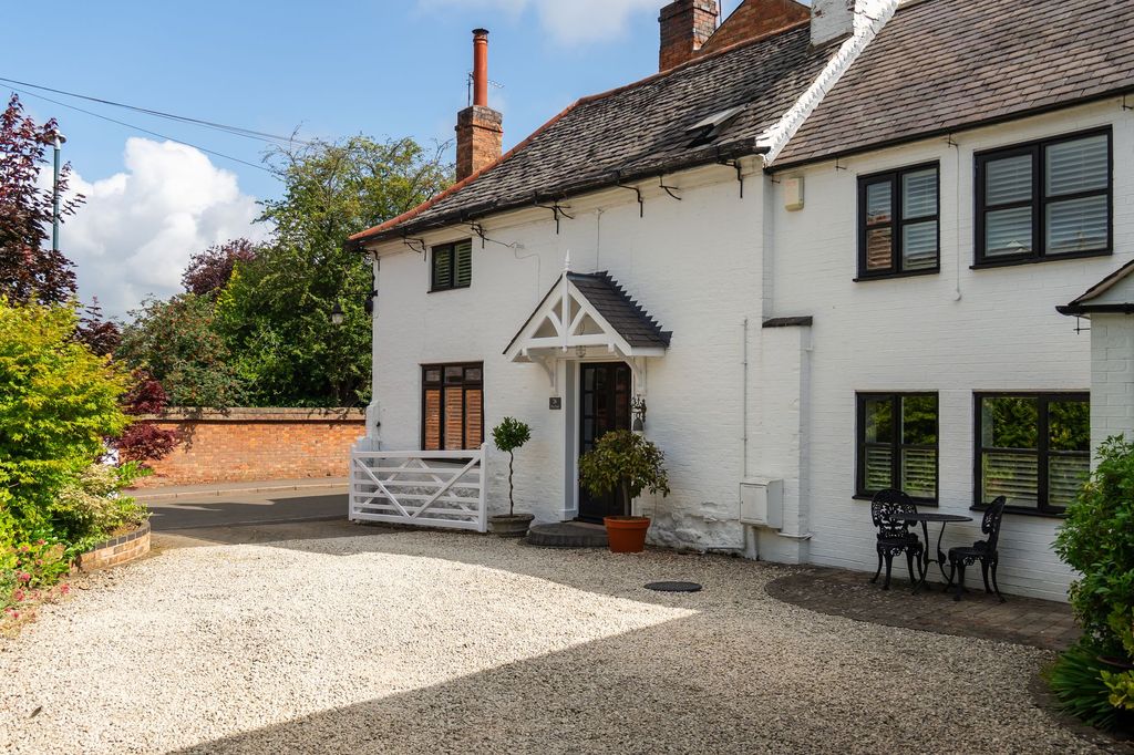 Property photo 1 of 30