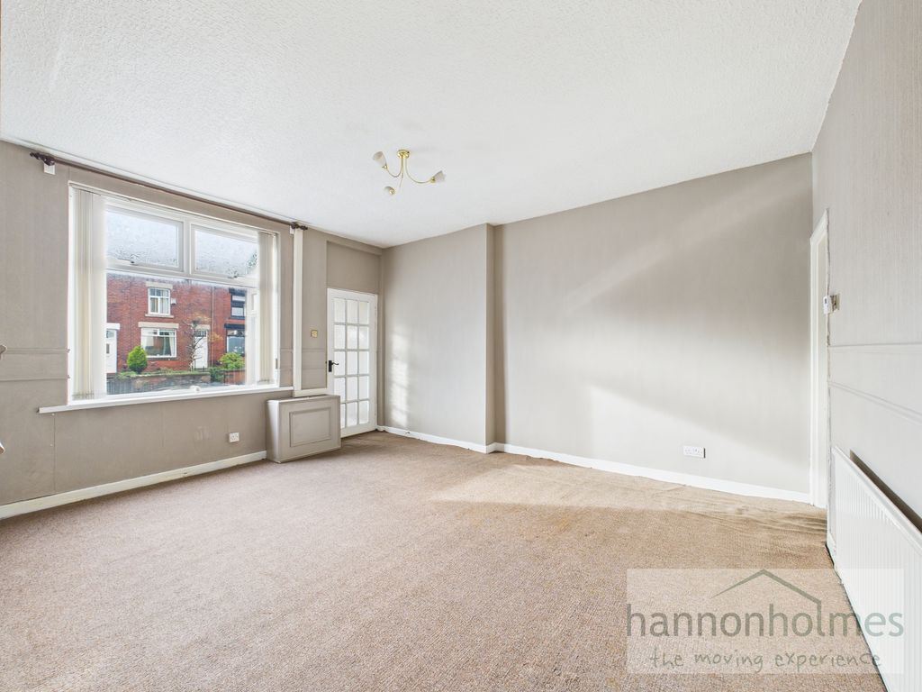 Property photo 3 of 23 Cam05283G0-Pr0121-Still002