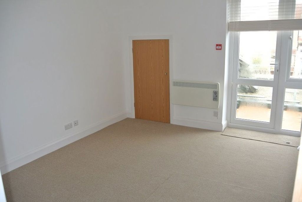 Property photo 3 of 4