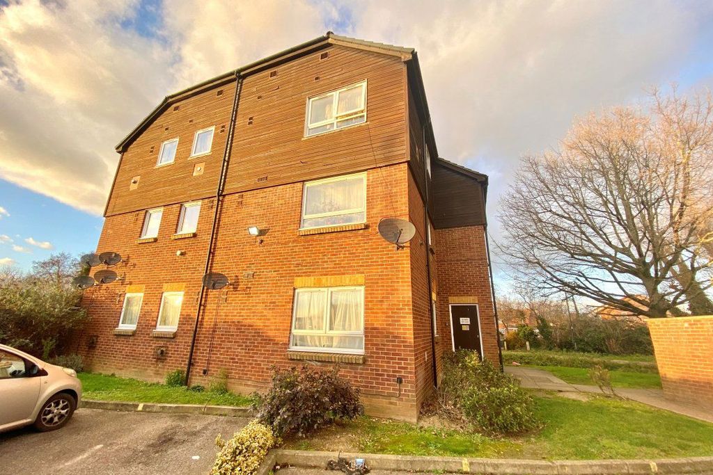 Property photo 1 of 5