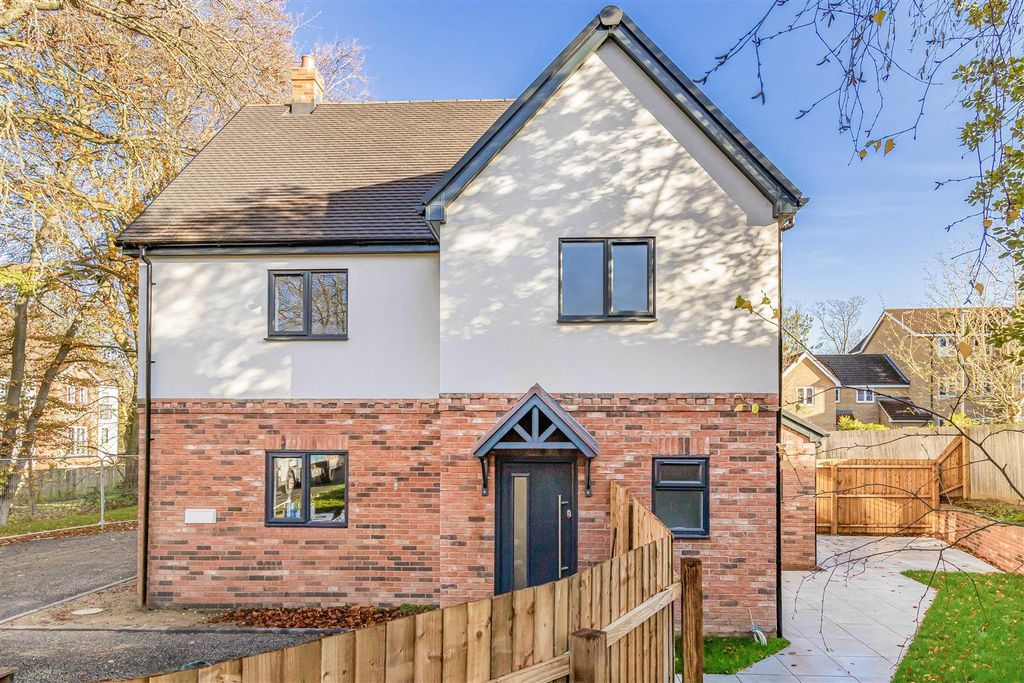 Property photo 1 of 7 9_67911-1.Jpg