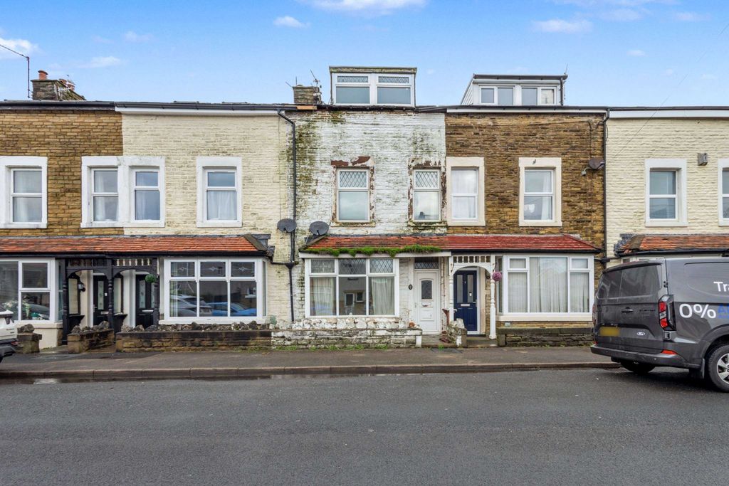 Property photo 1 of 22 9 Barnes Road, Heysham, Morecambe La3 1Uw