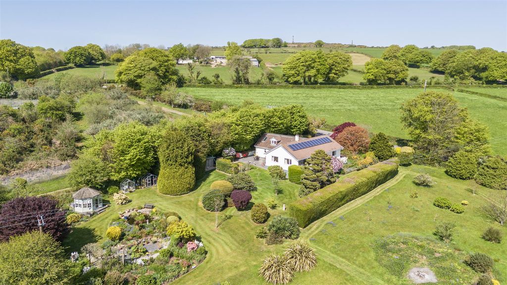 Property photo 1 of 37