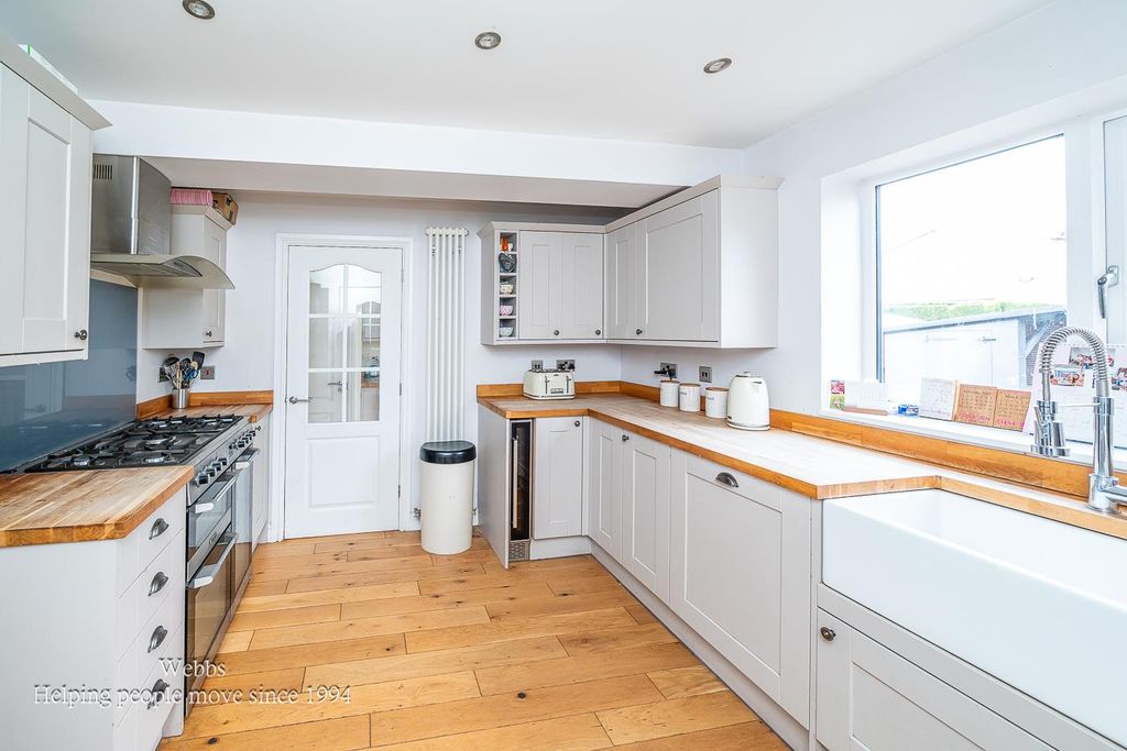 Property photo 3 of 32 Webbs-3.Jpg