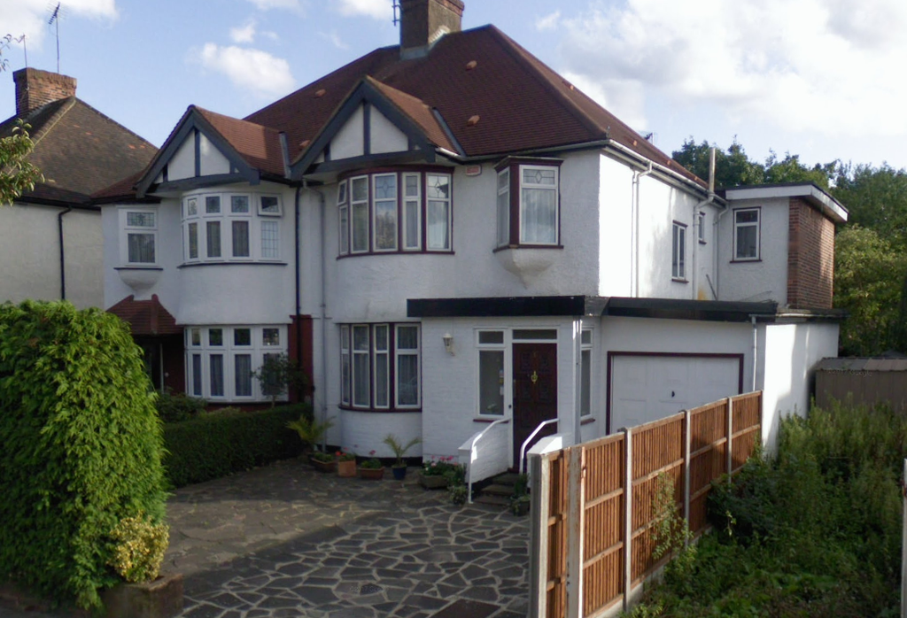 Property photo 1 of 12