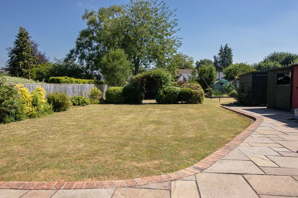 Property photo 3 of 17