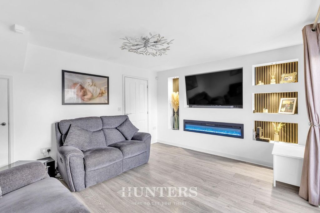 Property photo 3 of 20 Burnside Crescent (26).Jpg