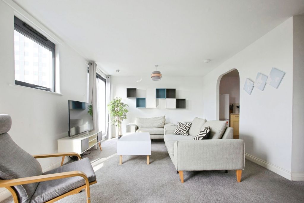 Property photo 2 of 20 Open Plan Living