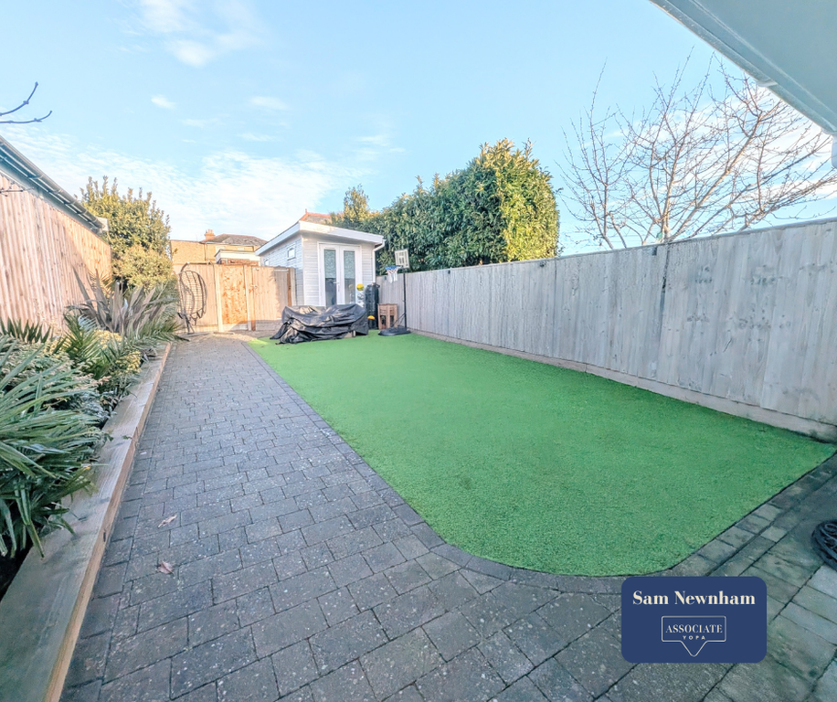 Property photo 2 of 14 Garden