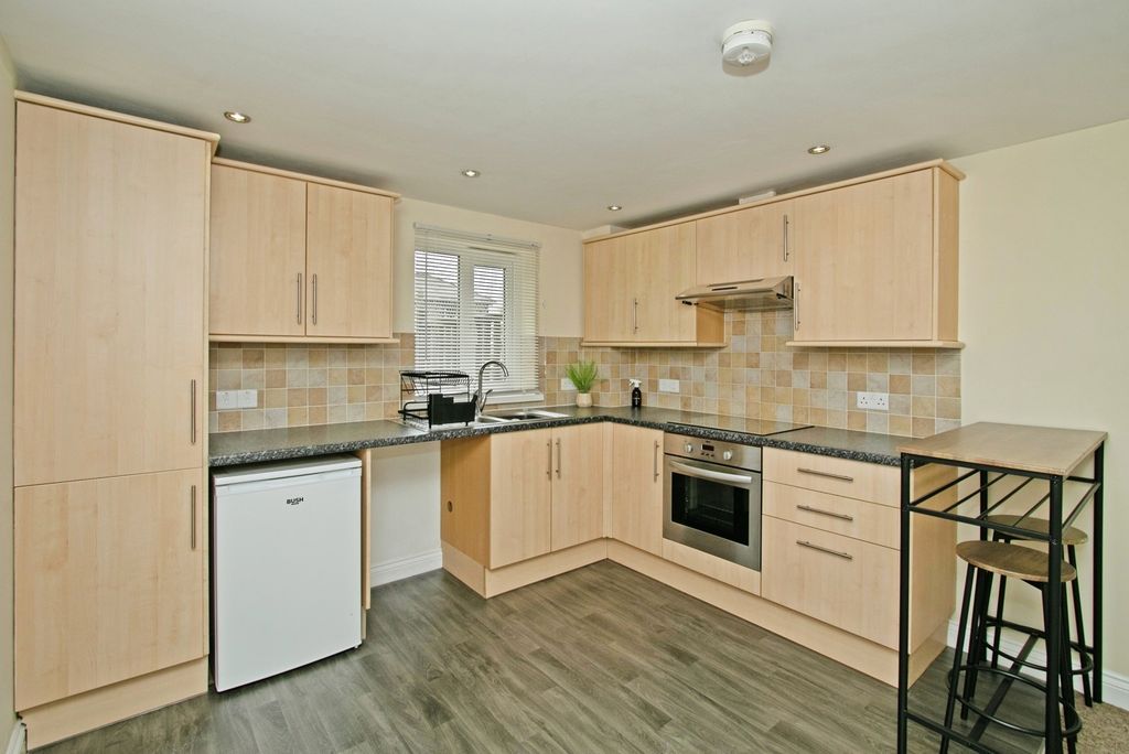 Property photo 2 of 9 Pbox-Img.Jpg