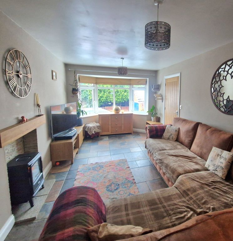 Property photo 3 of 21