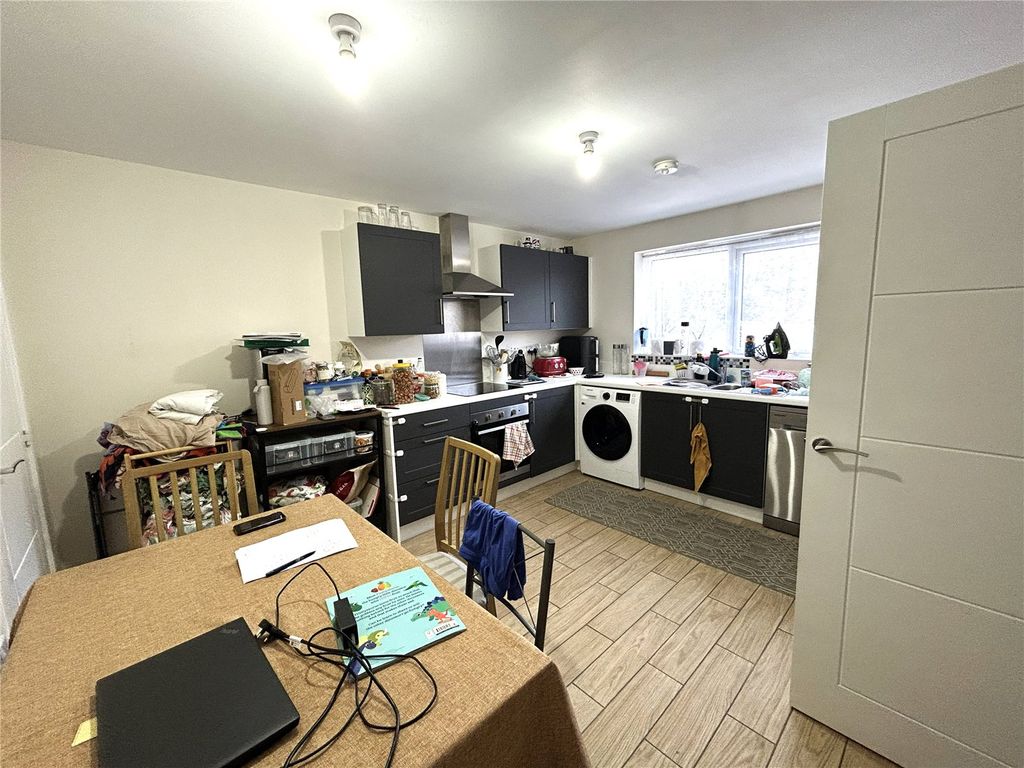 Property photo 3 of 12 Picture No. 08