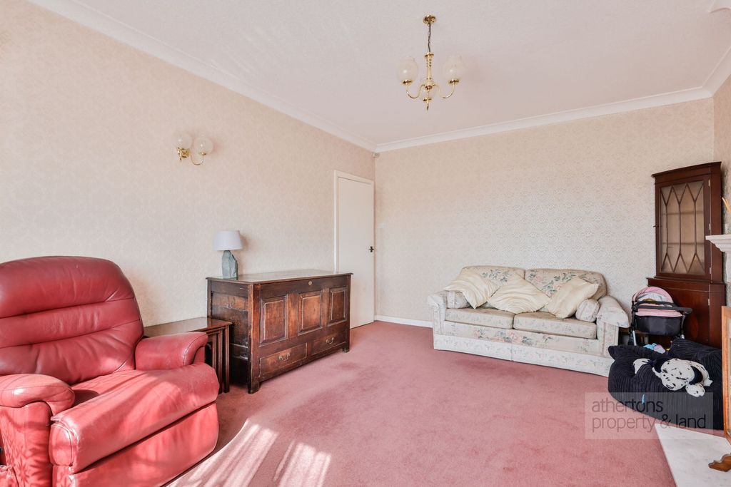 Property photo 3 of 23